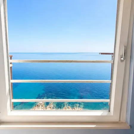 Monoazzurro I Sea View And Wi-fi San Remo